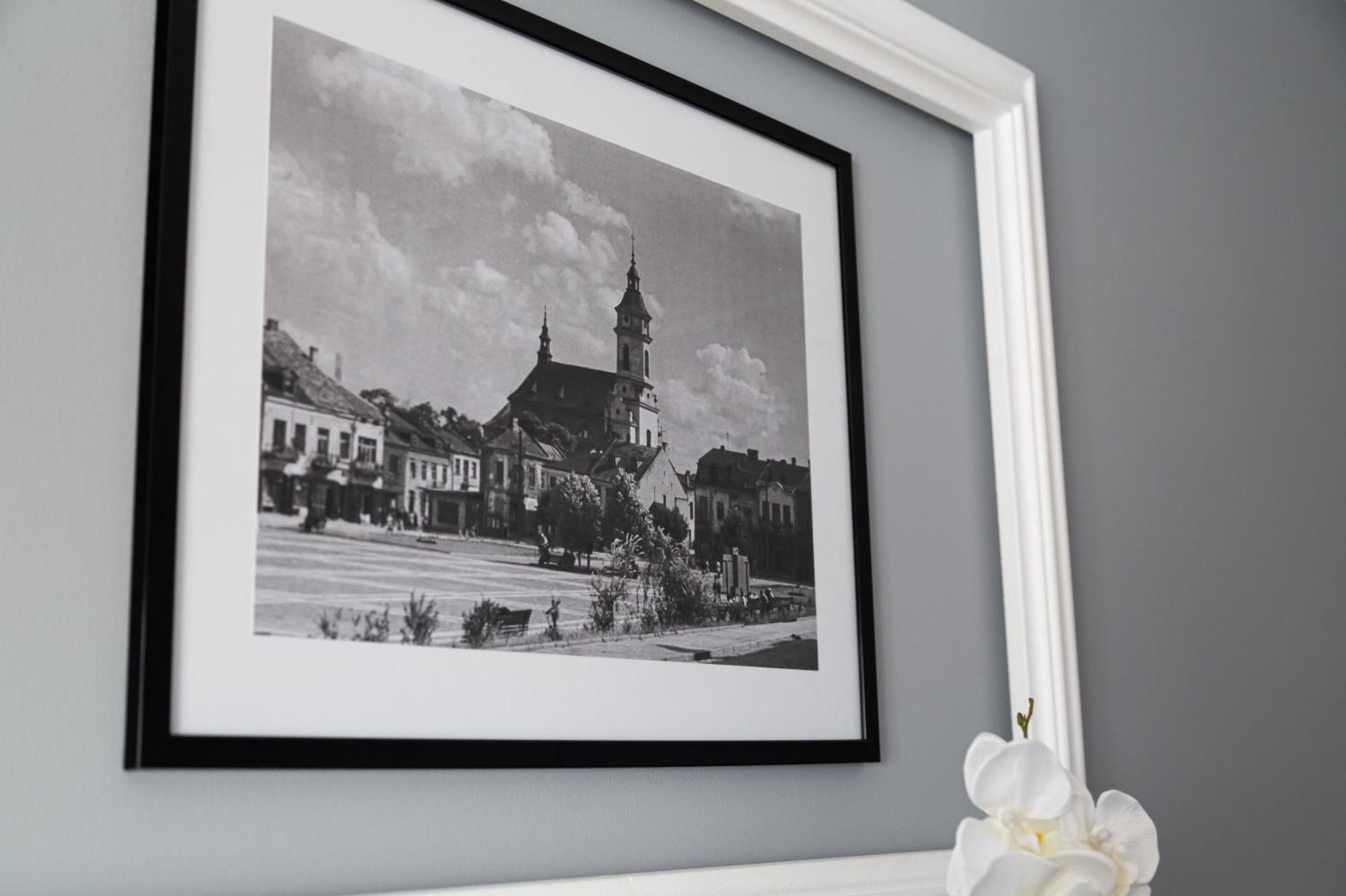 Apartament Rynek 10 Ostrowiec Świętokrzyski المظهر الخارجي الصورة